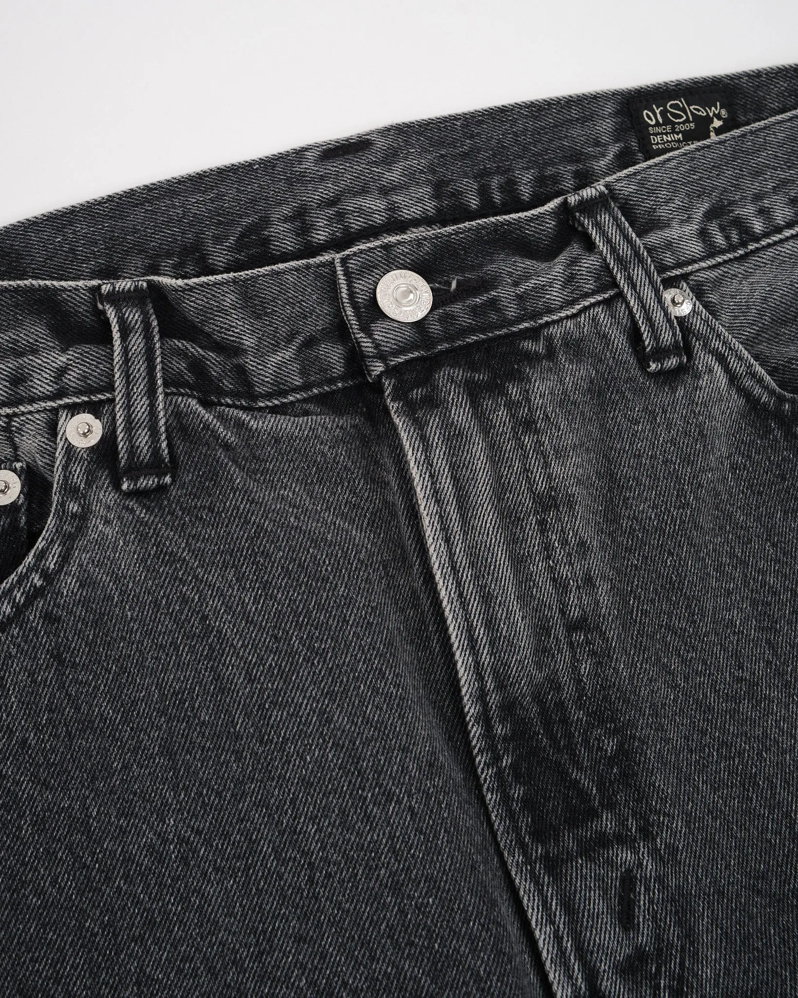 107 IVY FIT BLACK DENIM STONE WASH