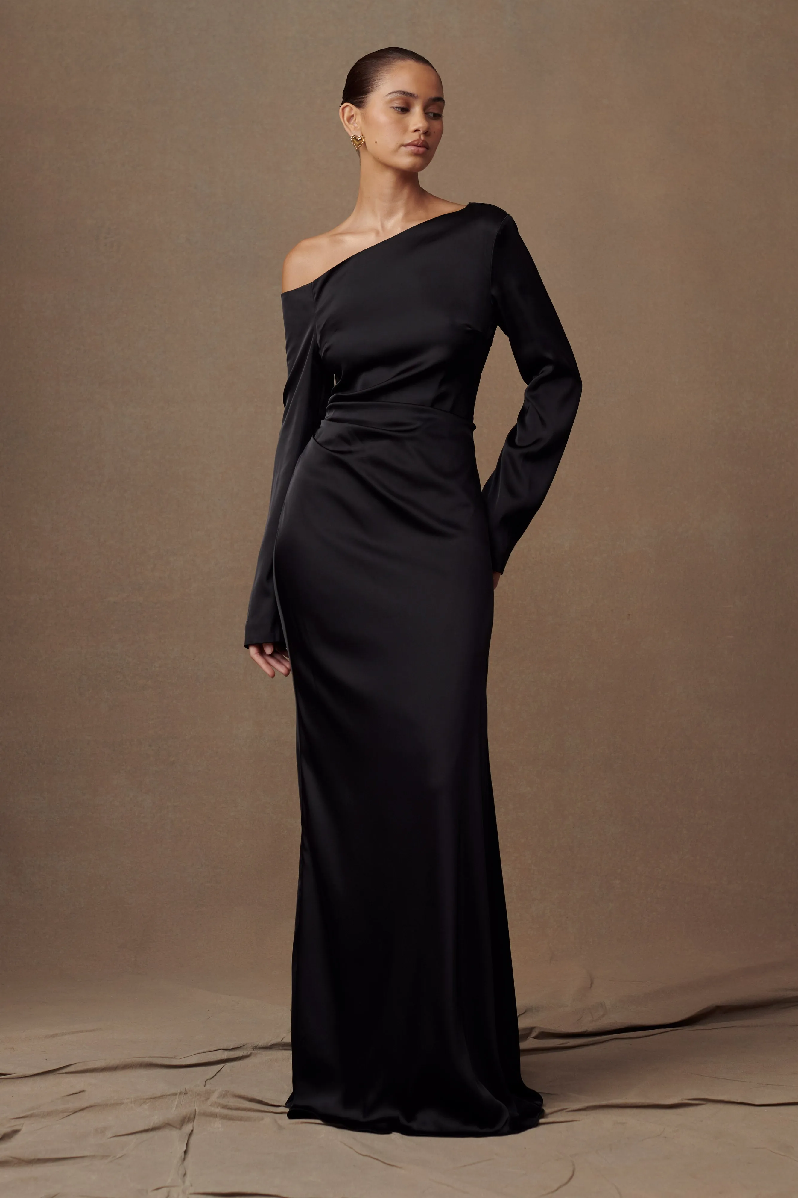 Avery Long Sleeve Maxi Dress - Black